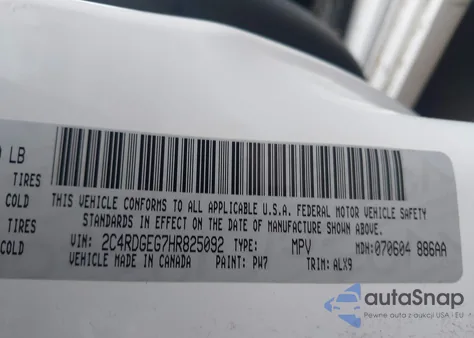 2017 Dodge Grand Caravan Gt z USA, uszkodzony, nr VIN 2C4RDGEG7HR825092